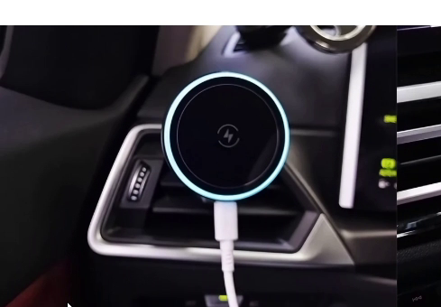 FrostGrip™ Active-Cooling MagSafe Car Mount
